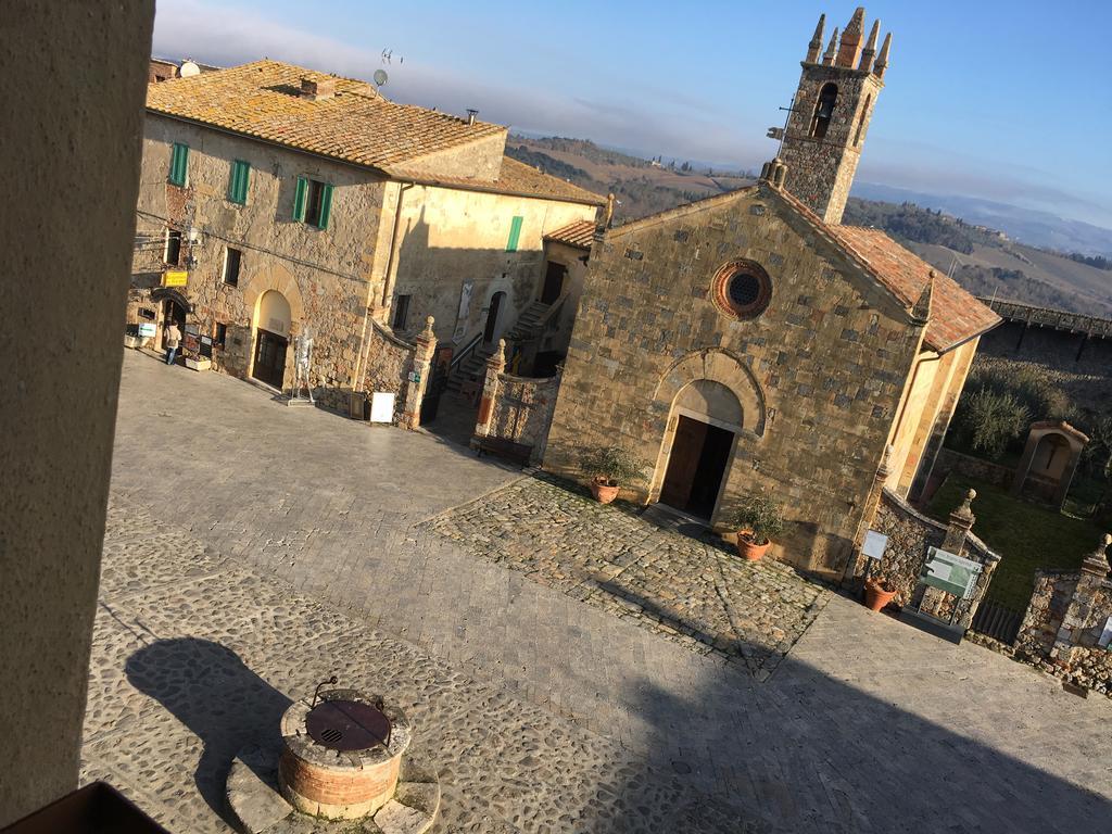 B&B In Piazza Monteriggioni Ngoại thất bức ảnh